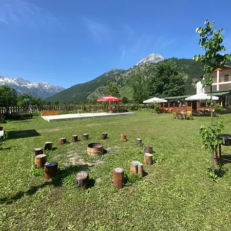 Bujtina Hysa * Valbone